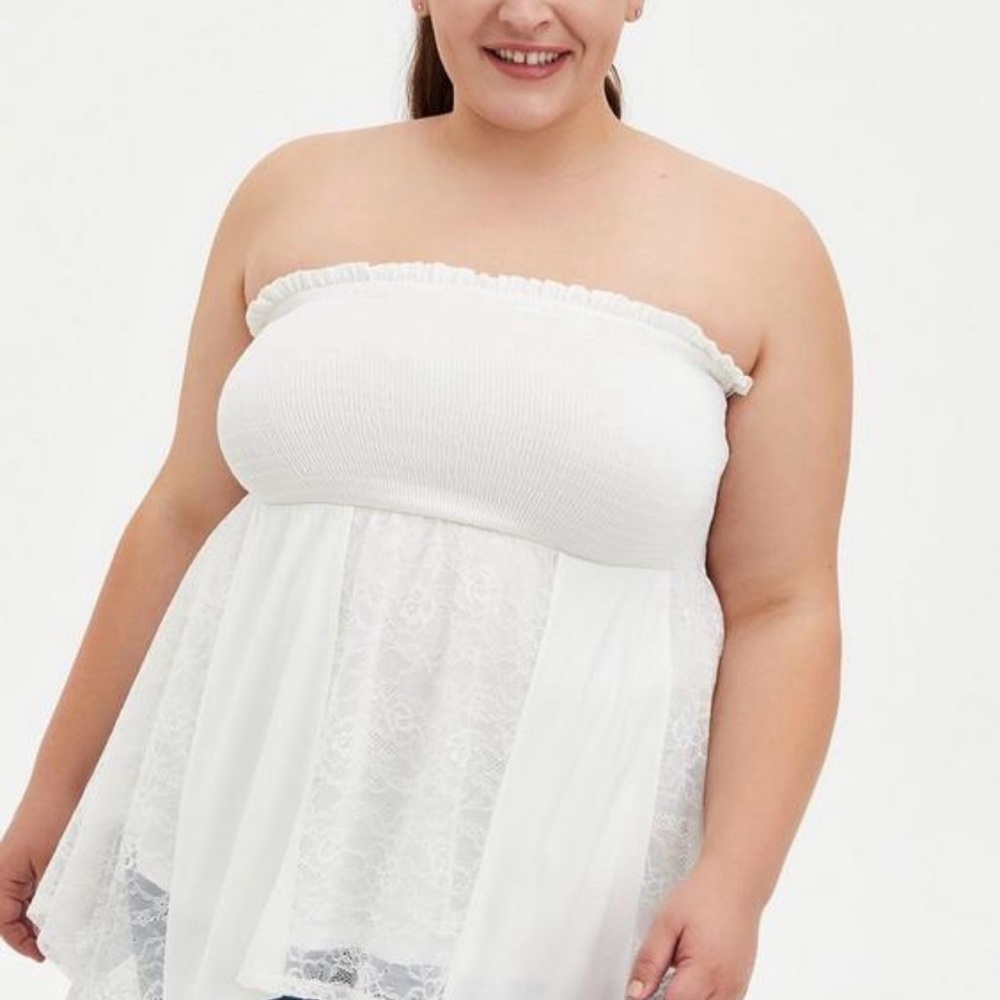 TORRID Babydoll Super Soft Lace Mixed Strapless Sharkbite Hem Tube Top
